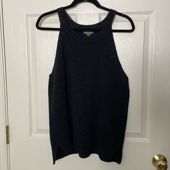 Point Sur: High Neck Sleeveless Sweater - Picture 3 of 11